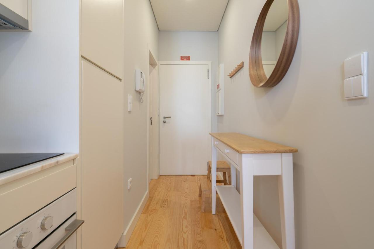 Host Wise - Enchanting Design Flat - Premium Location 포르투 외부 사진